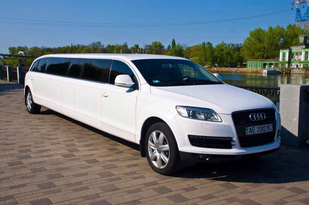 AUDI Q7 Крило чайки!

